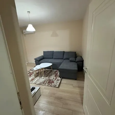 Rian Apartment *