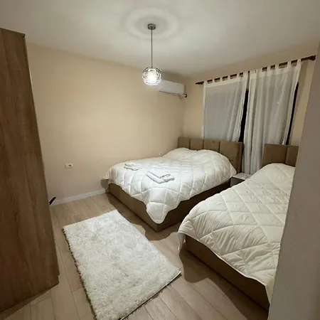 Rian Apartment *